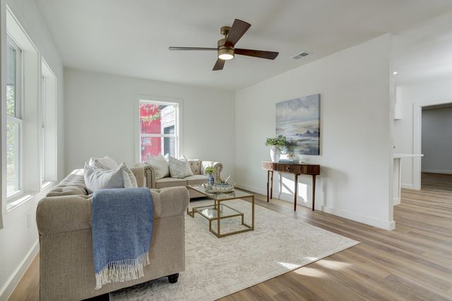 3014 30th Street, Lubbock, TX 79410