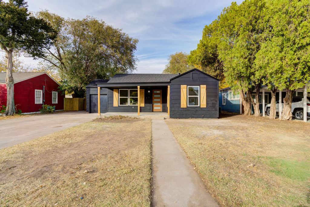 3014 30th Street, Lubbock, TX 79410