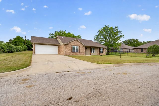 505 E 5th Street, Springtown, TX 76082