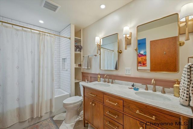 3809 DEY AVE, Cheyenne, WY 82001