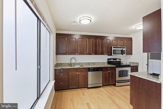 3114 BABASHAW CT, Fairfax, VA 22031