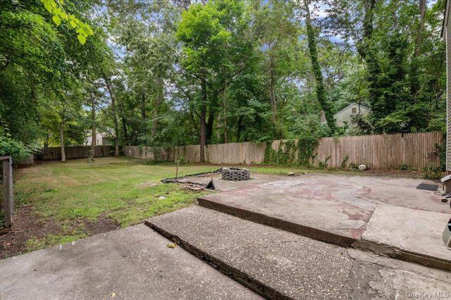 1241 Connetquot Avenue, Central Islip, NY 11722