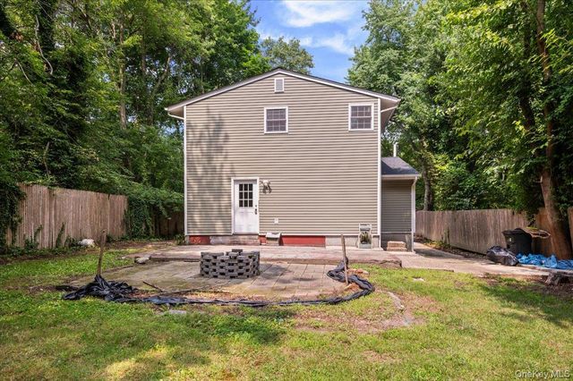 1241 Connetquot Avenue, Central Islip, NY 11722