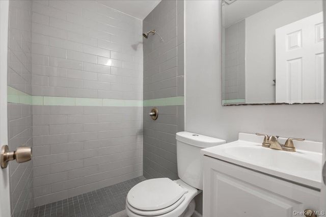 1241 Connetquot Avenue, Central Islip, NY 11722