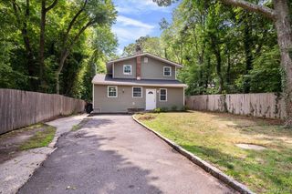 1241 Connetquot Avenue, Central Islip, NY 11722