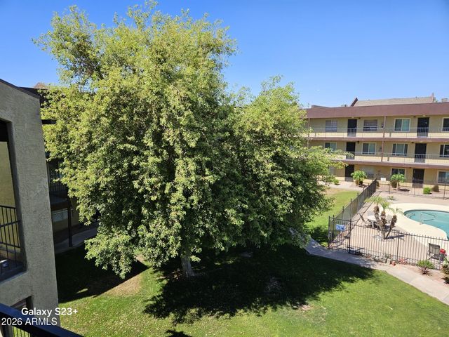 461 W HOLMES Avenue 327, Mesa, AZ 85210