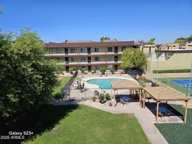 461 W HOLMES Avenue 327, Mesa, AZ 85210