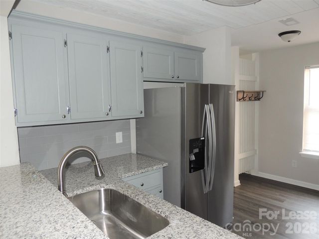 9252 Kings Canyon Drive, Charlotte, NC 28210
