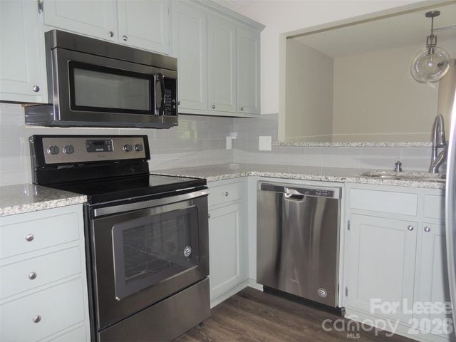 9252 Kings Canyon Drive, Charlotte, NC 28210
