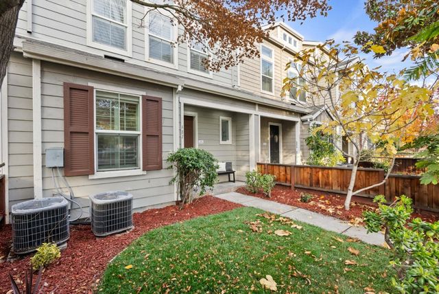 681 Pinnacles Terrace, Sunnyvale, CA 94085