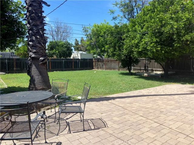 7339 White Oak, Reseda, CA 91335