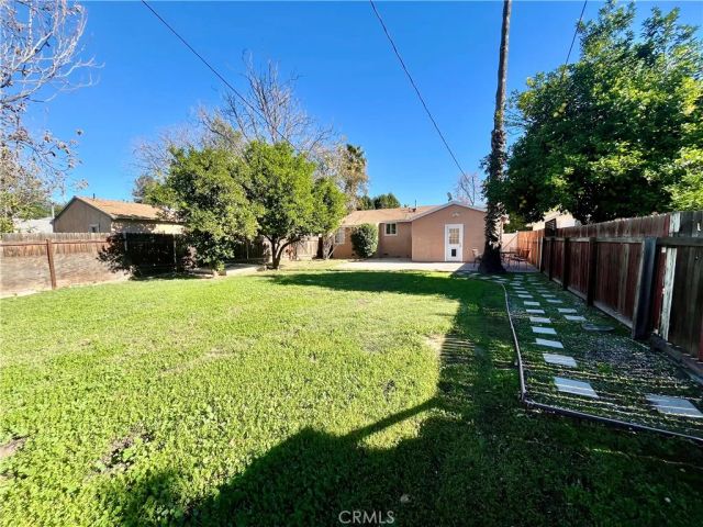 7339 White Oak, Reseda, CA 91335