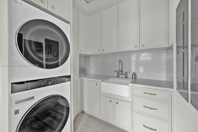 545 San Antonio Avenue, Coral Gables, FL 33146