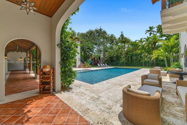 545 San Antonio Avenue, Coral Gables, FL 33146