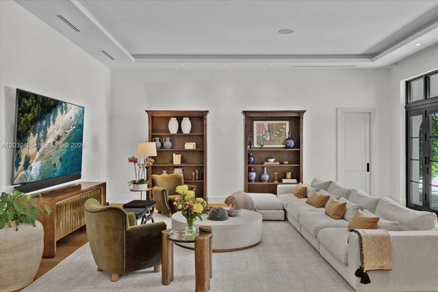 545 San Antonio Avenue, Coral Gables, FL 33146