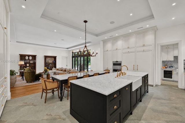 545 San Antonio Avenue, Coral Gables, FL 33146
