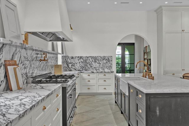 545 San Antonio Avenue, Coral Gables, FL 33146