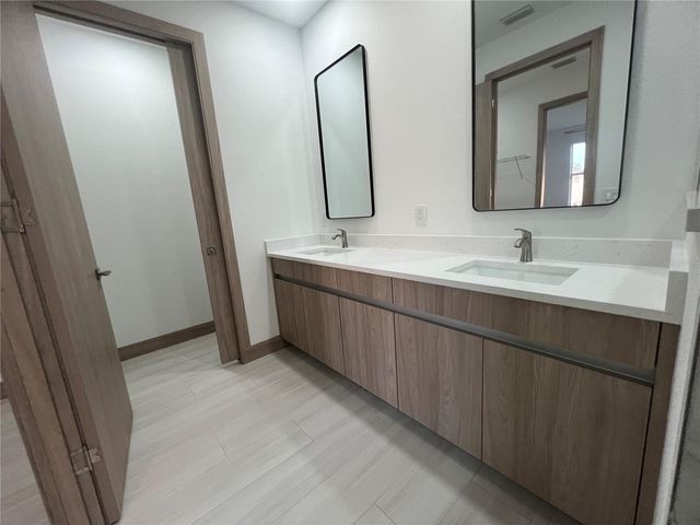 1470 HENNING STREET, North Port, FL 34288