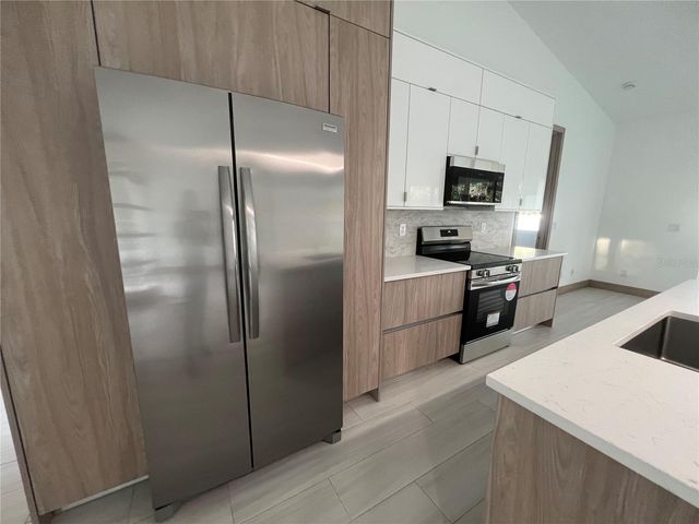 1470 HENNING STREET, North Port, FL 34288