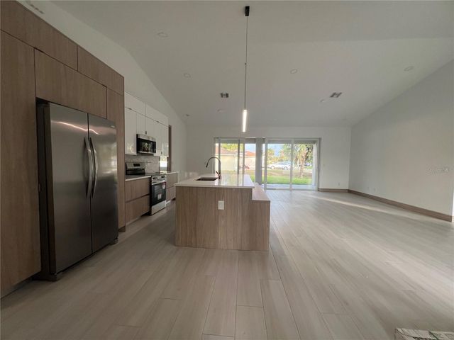 1470 HENNING STREET, North Port, FL 34288