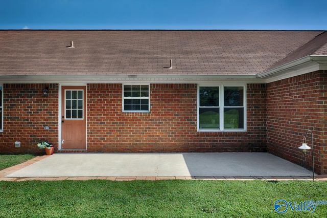 104 Zelkova Court, Harvest, AL 35749
