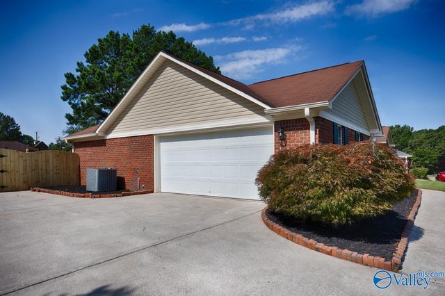 104 Zelkova Court, Harvest, AL 35749