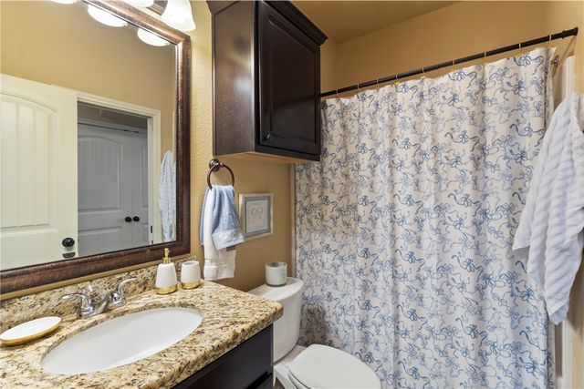105 Deacon Drive W, College Station, TX 77845