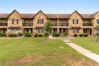 105 Deacon Drive W, College Station, TX 77845