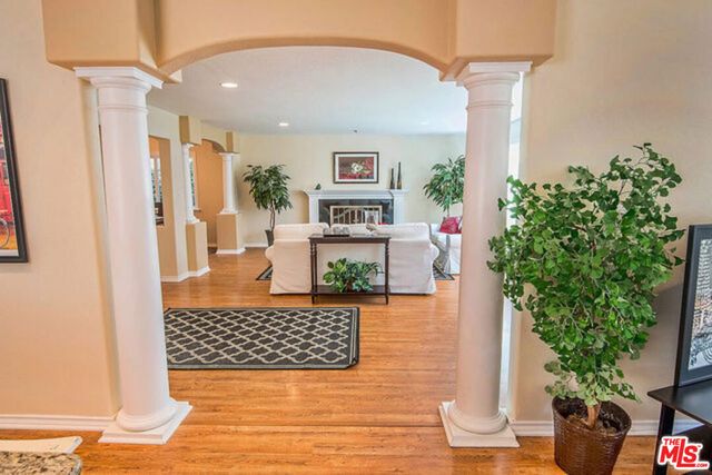 7830 W 83rd Street, Playa Del Rey, CA 90293