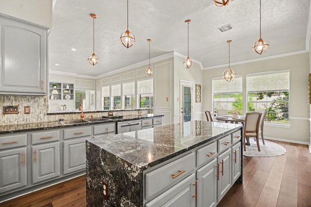 16507 Heather Meadow Court, Pasadena, TX 77059