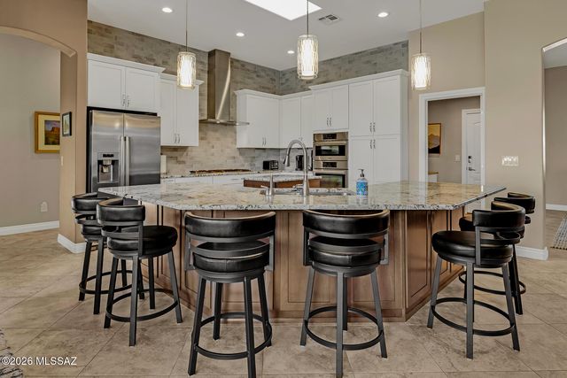 13876 N Silvercreek Place, Oro Valley, AZ 85755