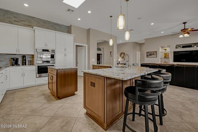 13876 N Silvercreek Place, Oro Valley, AZ 85755