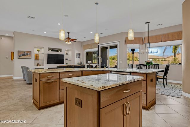13876 N Silvercreek Place, Oro Valley, AZ 85755