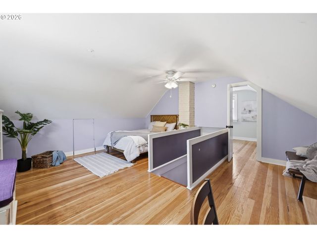 955 KELLY Blvd, Springfield, OR 97477