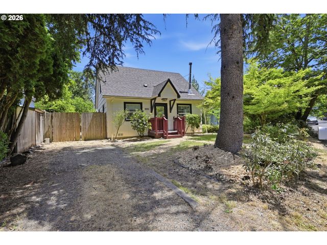955 KELLY Blvd, Springfield, OR 97477