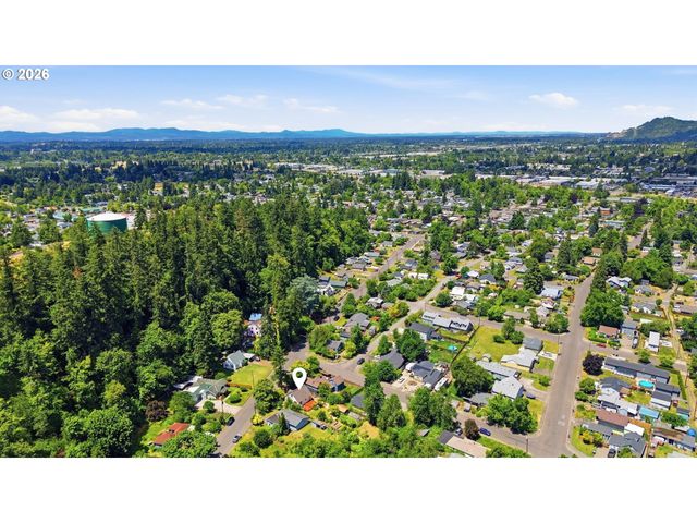 955 KELLY Blvd, Springfield, OR 97477