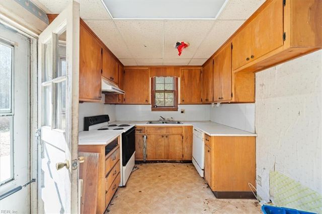 10401 Carriage RD, Providence Forge, VA 23140