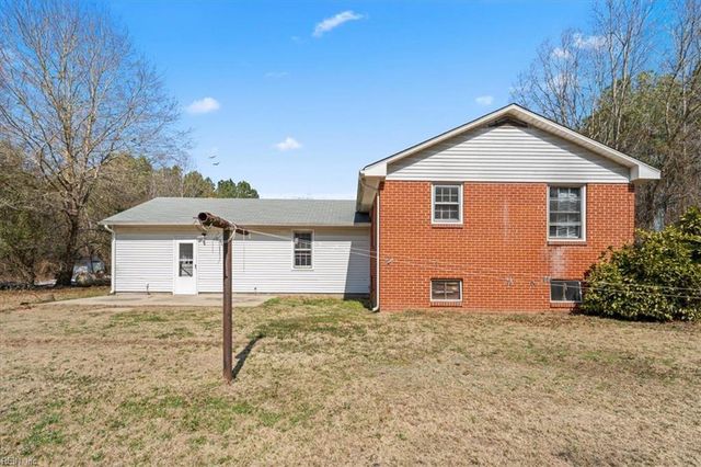 10401 Carriage RD, Providence Forge, VA 23140