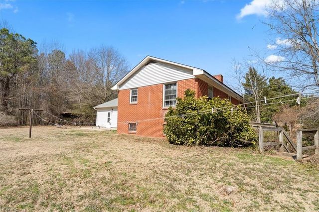 10401 Carriage RD, Providence Forge, VA 23140