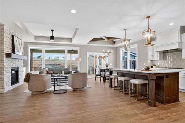 11544 S Olathe View Road, Olathe, KS 66061