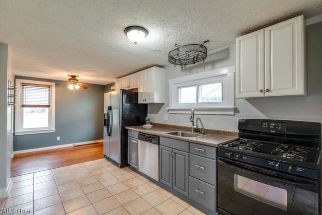 316 S Prospect Street, Medina, OH 44256