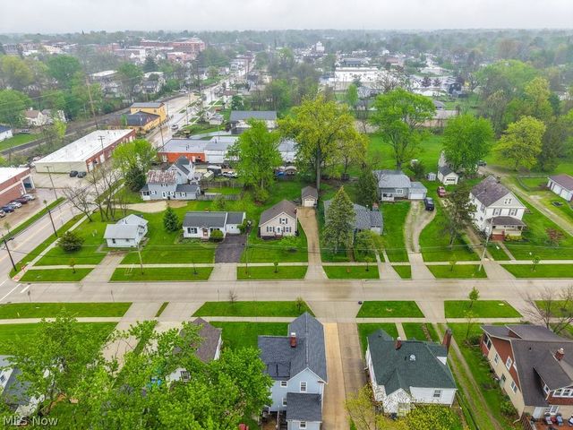 316 S Prospect Street, Medina, OH 44256