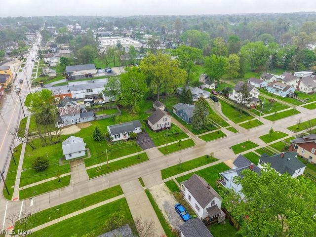 316 S Prospect Street, Medina, OH 44256