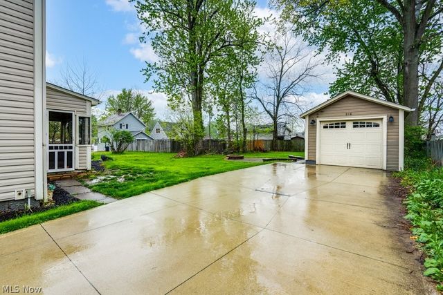 316 S Prospect Street, Medina, OH 44256