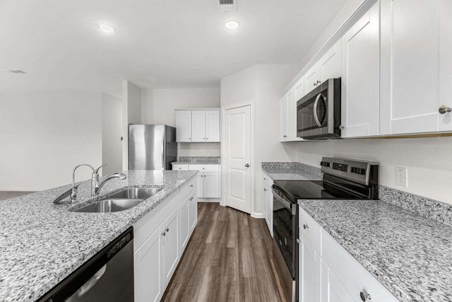 332 Stone Crossing Drive, Liberty, TX 77575