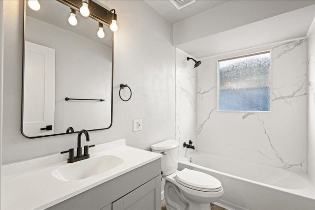 2911 W WELLESLEY Ave, Spokane, WA 99205