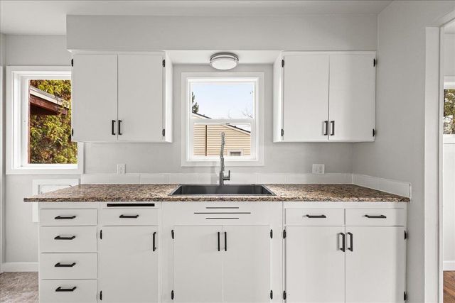 2911 W WELLESLEY Ave, Spokane, WA 99205