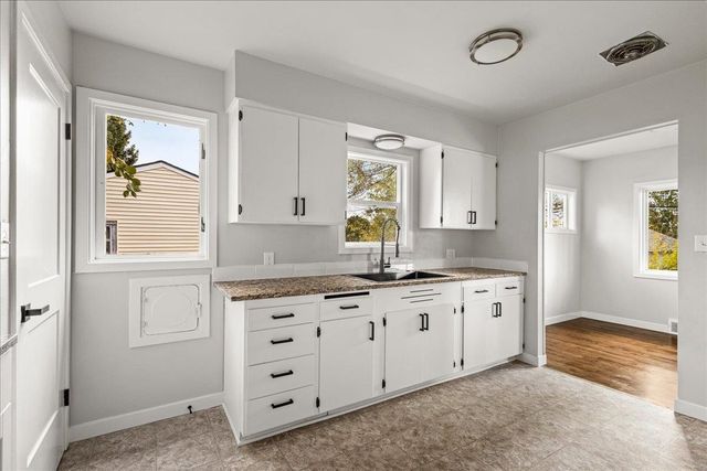 2911 W WELLESLEY Ave, Spokane, WA 99205