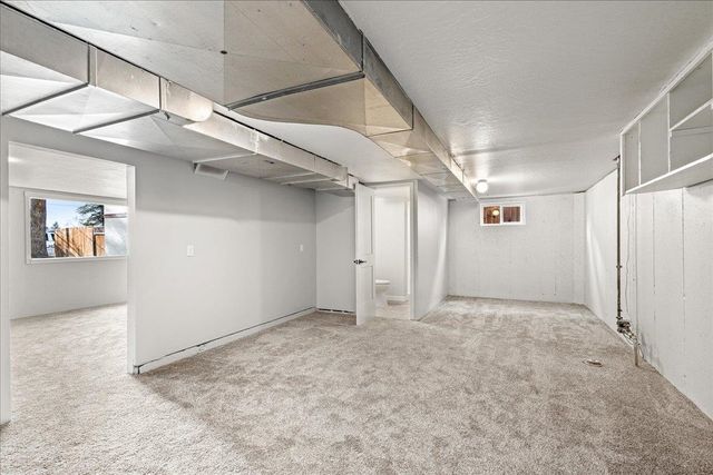 2911 W WELLESLEY Ave, Spokane, WA 99205