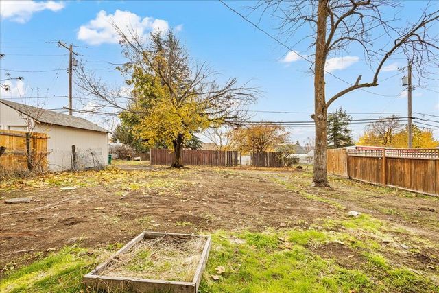 2911 W WELLESLEY Ave, Spokane, WA 99205